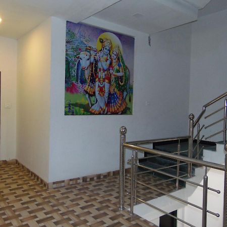 Hotel Kalajanki Ujjain Esterno foto