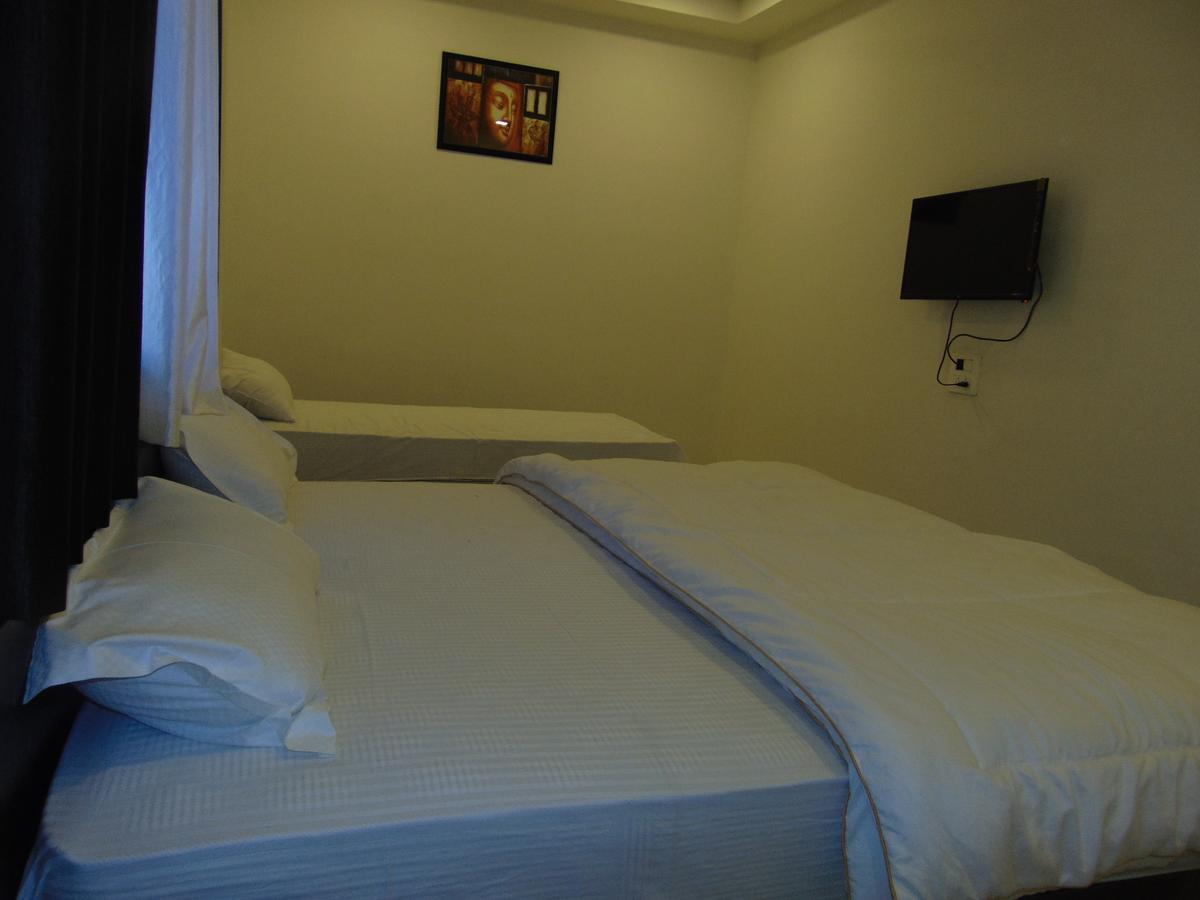 Hotel Kalajanki Ujjain Esterno foto